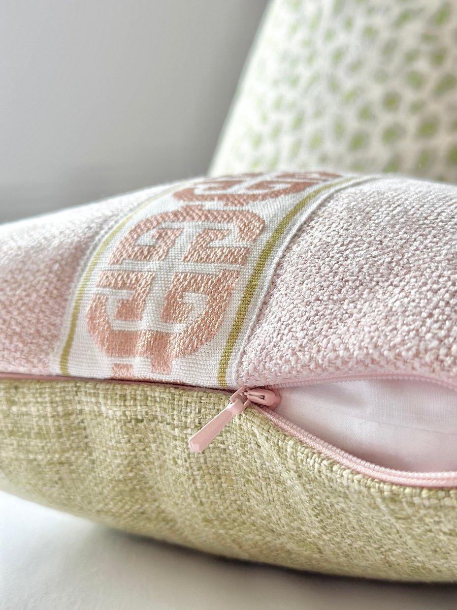 Blush love Mini pillow