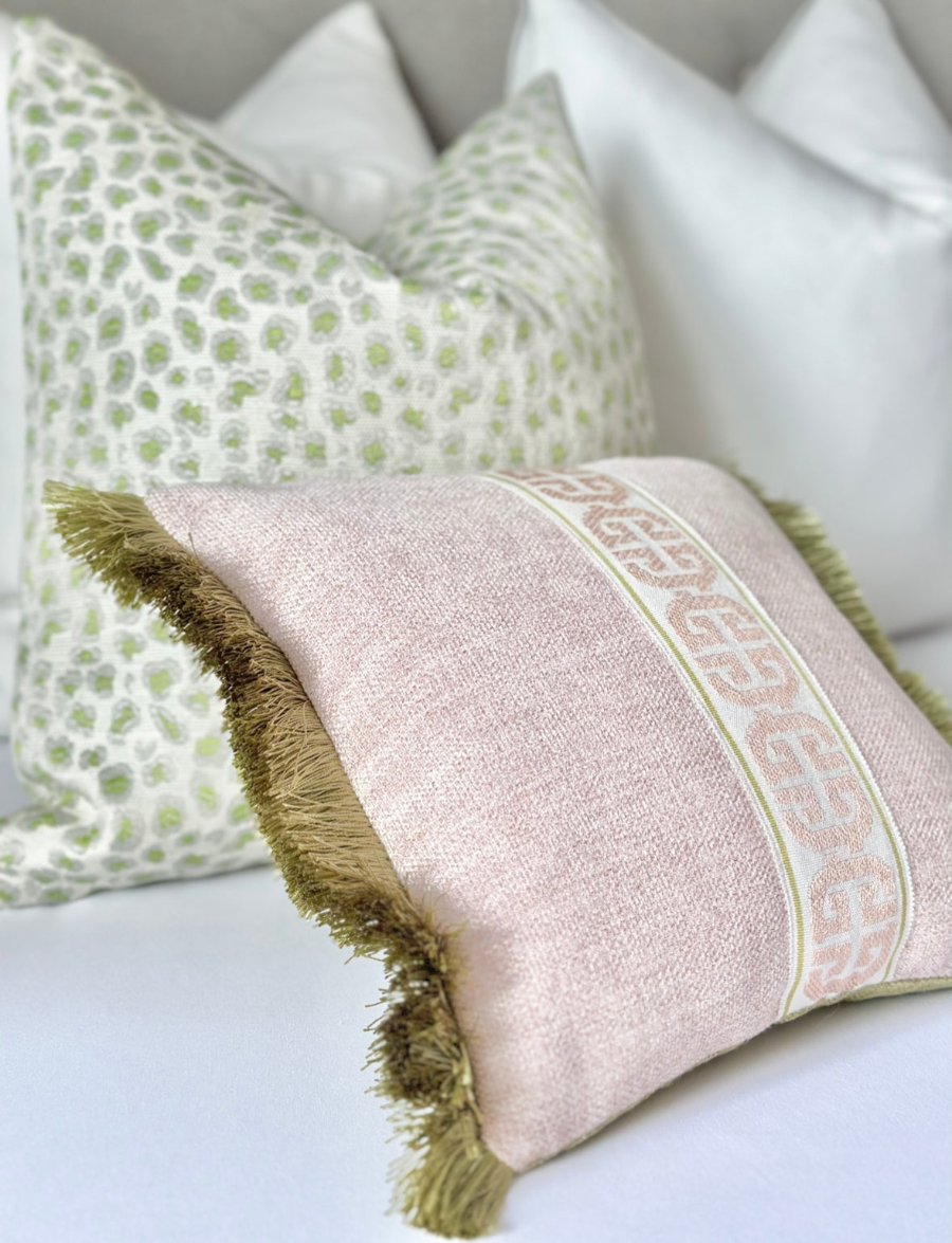 Blush love Mini pillow