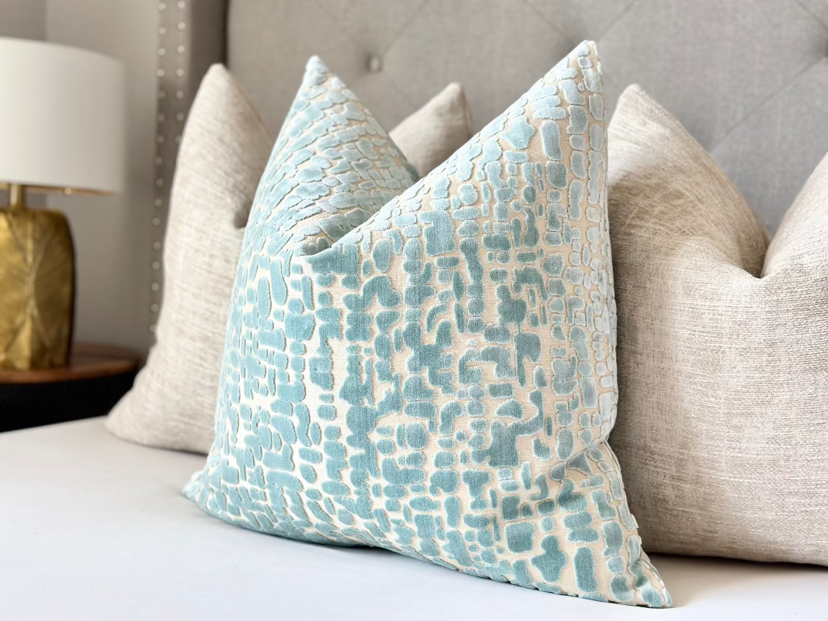 Baby blue velvet throw pillow cover , Modern decorative pillow , Light blue accent pillow , Modern throw pillow cover , Designer throw pillow , Blue accent pillow , Velvet throw pillow , Home decor accent , Accent pillow for sofa and bed , Designer fabric pillows